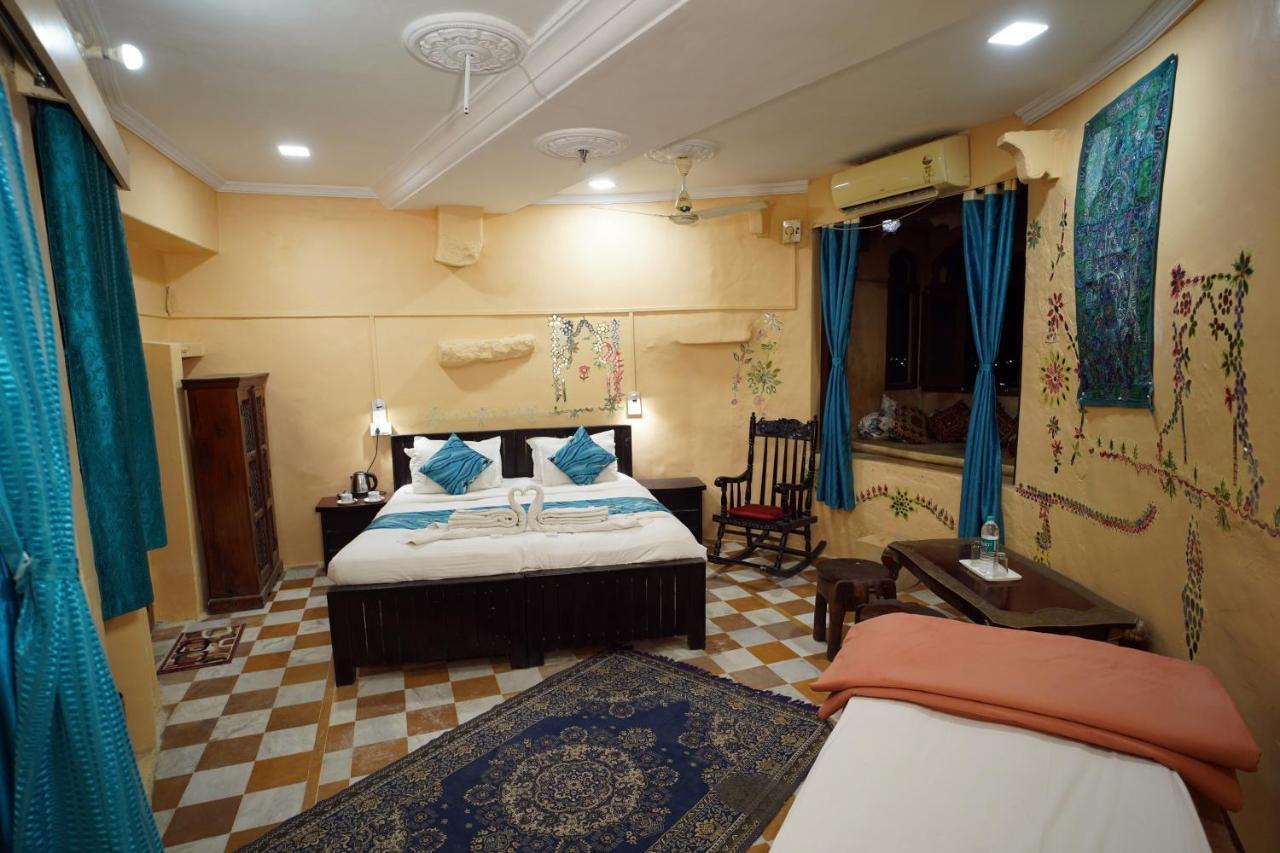 Hotel The Surya 斋沙默尔 外观 照片