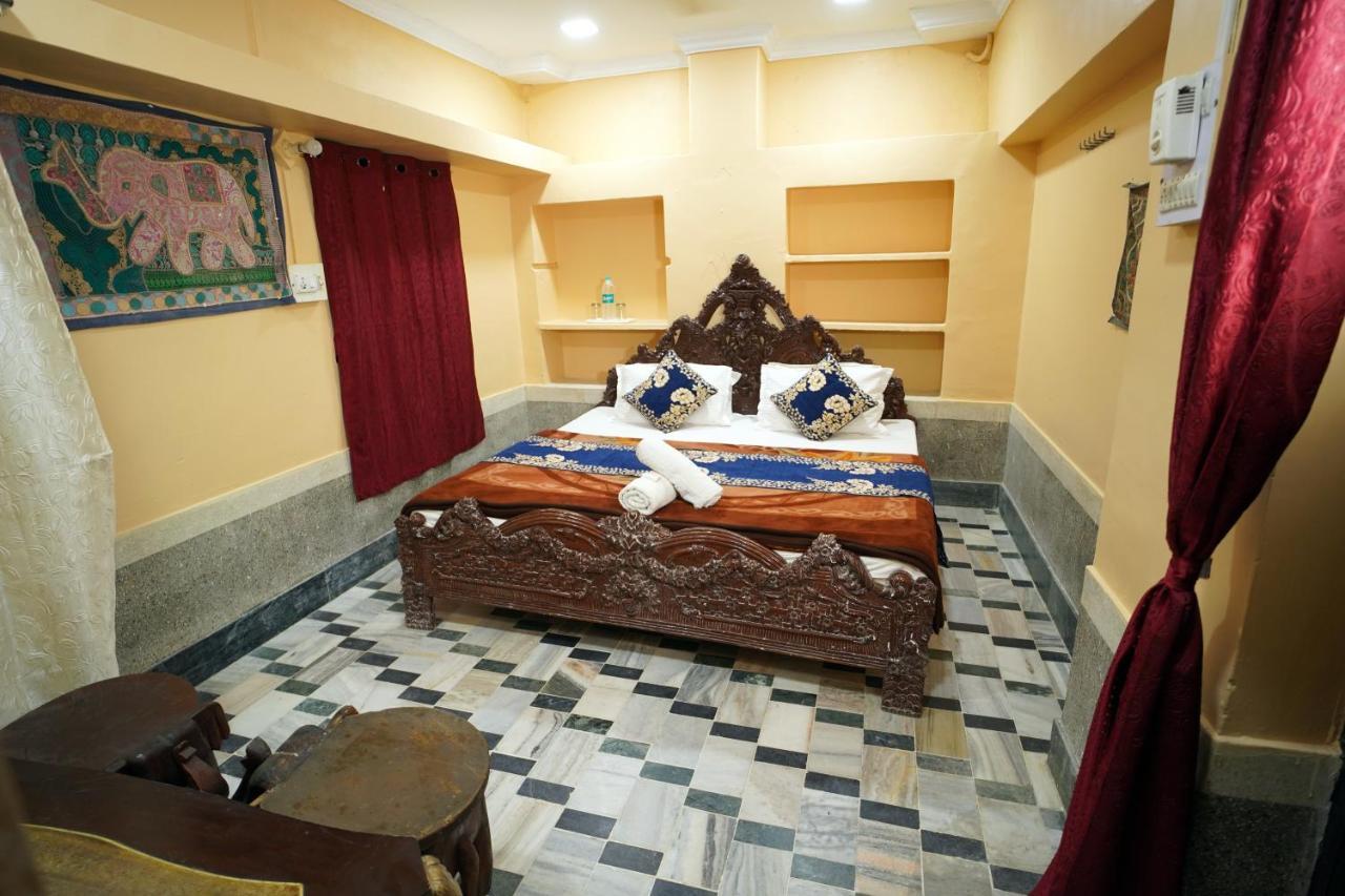 Hotel The Surya 斋沙默尔 外观 照片